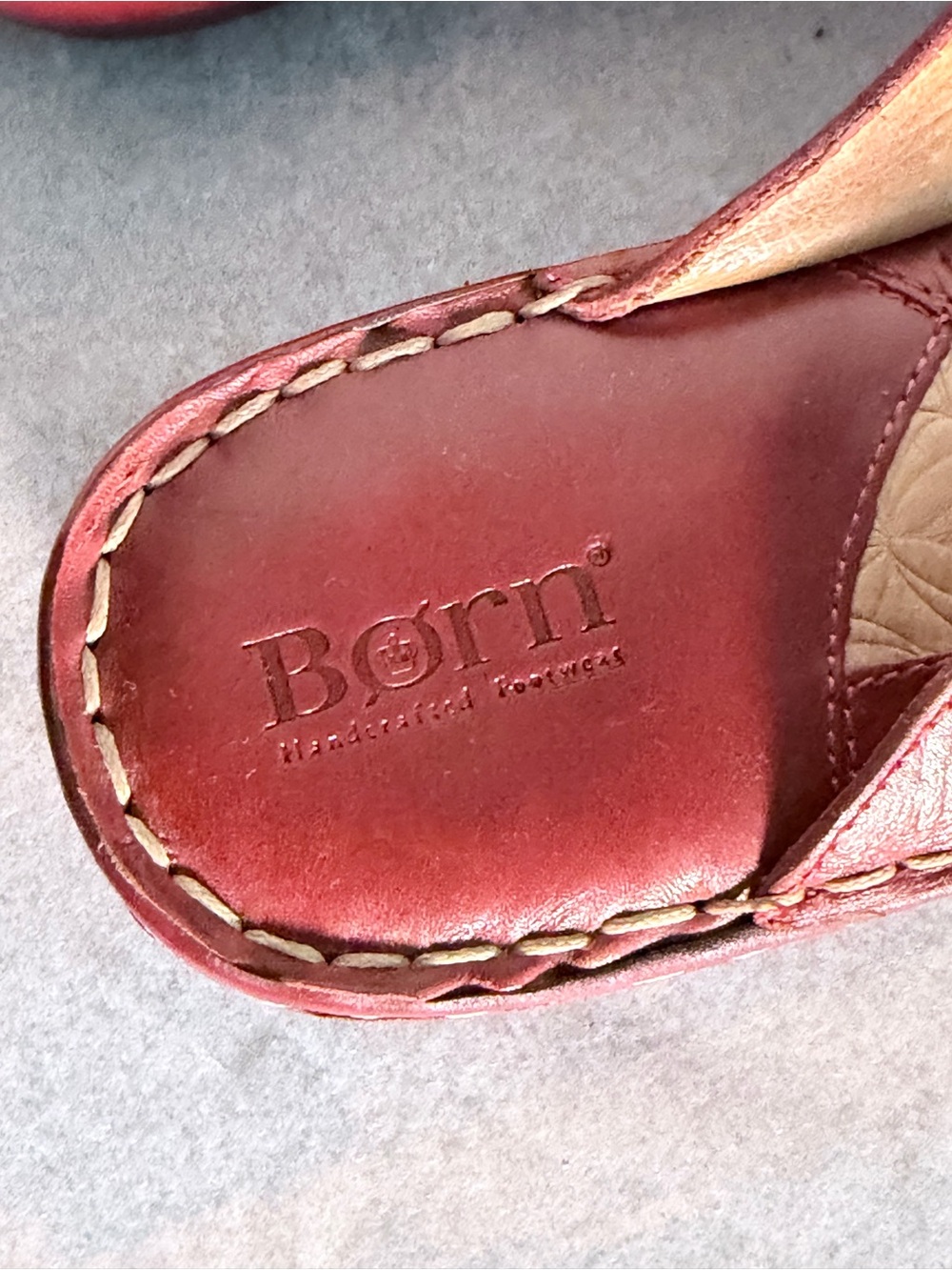 Born Women's Red Leather Thong Slide Sandals - Picture 2 of 10